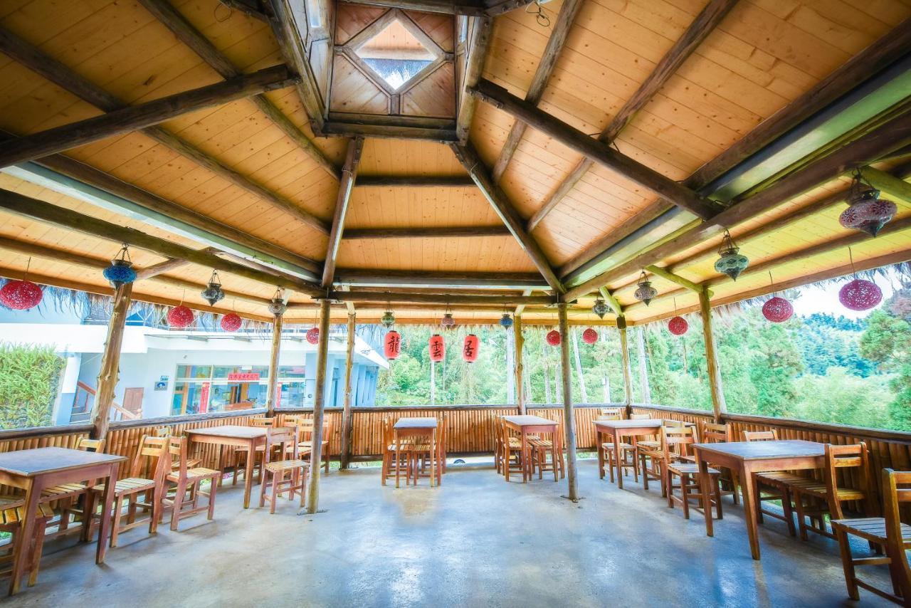 Villa Long Yun Leisure Farm à Fenchihu Extérieur photo
